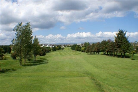 Fairway mit Club Haus auf dem Bangor Golfplatz in der Nähe von Belfast ,Nordirland